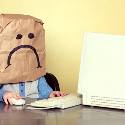 هوش مصنوعی: فریبنده شدن سخت‌تر از هوشمند بودن! 🤖